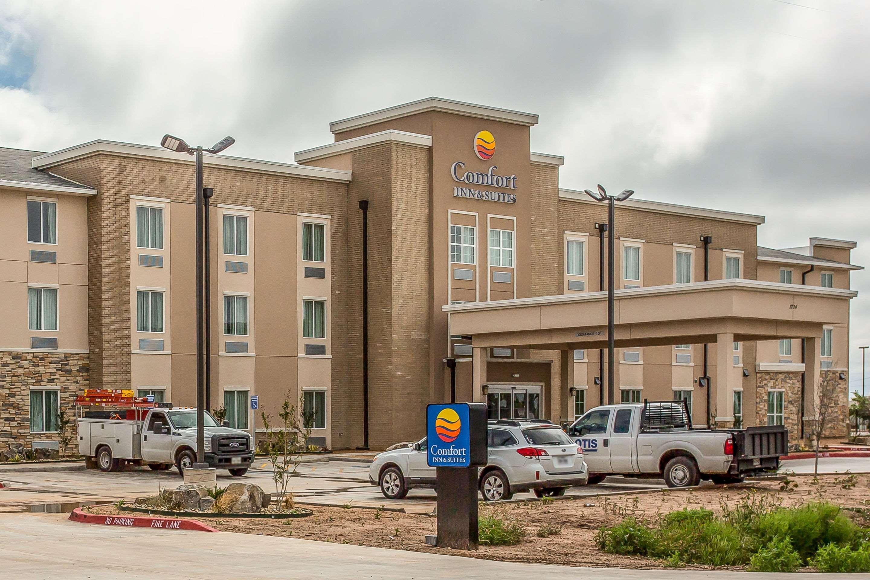 Comfort Inn & Suites Snyder Exterior photo