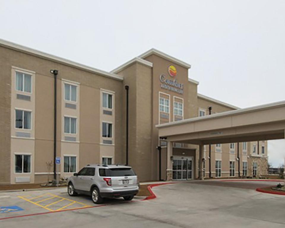 Comfort Inn & Suites Snyder Exterior photo